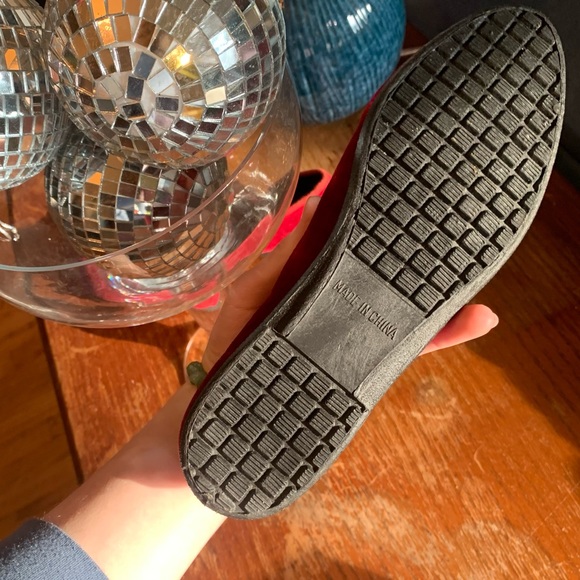 RED VELVET FLATS - Picture 6 of 6
